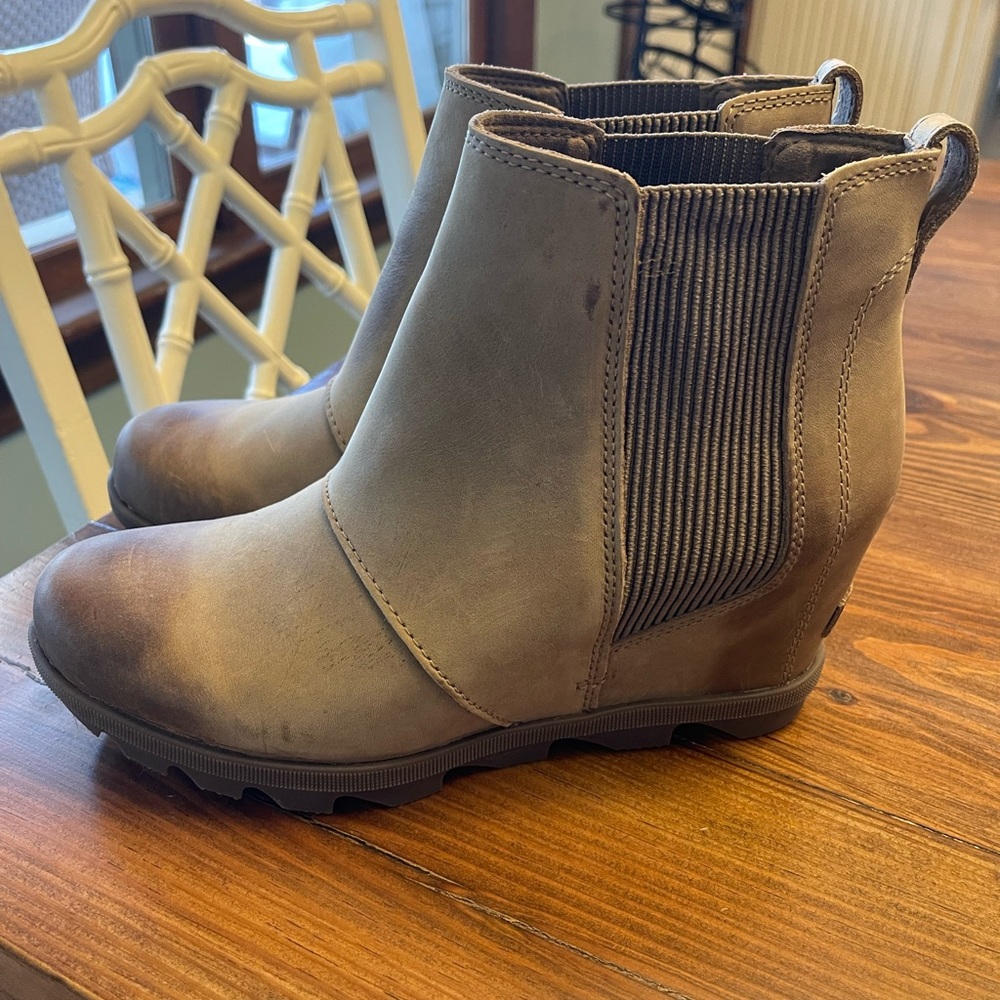 Sorel Evie Boot Size 10 EUC